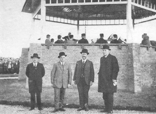 muziektent rheden de oprichters