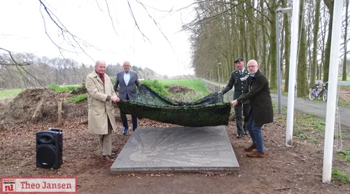 onthulling gedenksteen omgekomen soldaten bij de steeg 15 04 2023 15