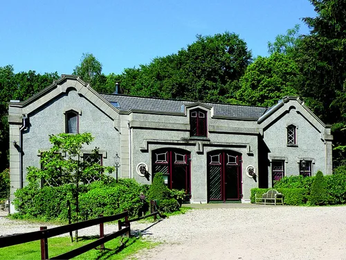 rheden midden heuven koetshuis