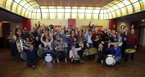 rhedens fanfare corps 2016 aangepast