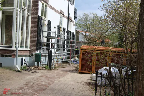 schilder komt ten val en moet naar het ziekenhuis 26 04 2023 1