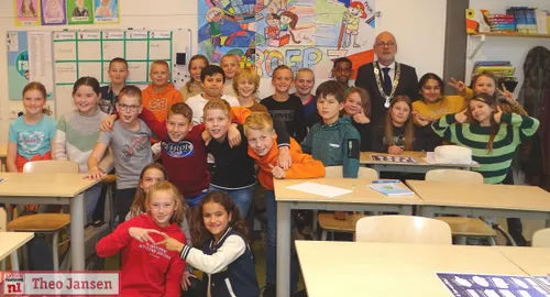 week van respect in rheden carol van eert geeft gastles over respect 07 11 2022 10