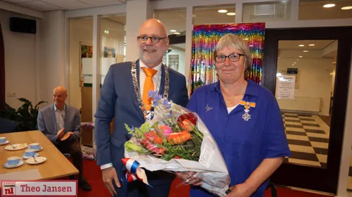 Hilly van den Brink -Velp - Ridder in de Orde van Oranje-Nassau - rheden.nieuws.nl