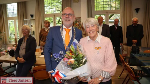 Rita Rentjes - Velp - Ridder in de Orde van Oranje-Nassau - rheden.nieuws.nl