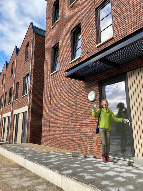 97e6d167 c50e 4472 a8c2 b0c6e96e6a1c