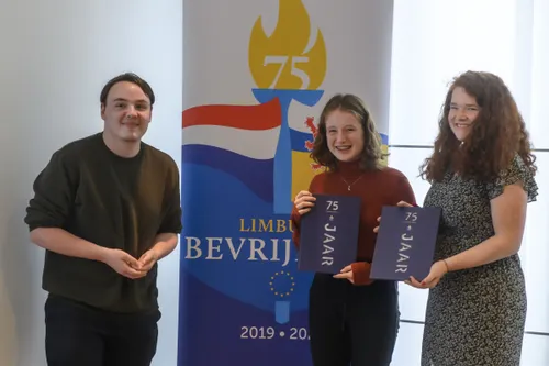 jtuitreikingherdenkingsboek75jaarbevrijding8505