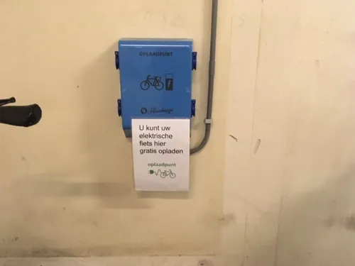 oplaadpunt in bewaakte fietsenstalling neerstraat en kloosterwandplein