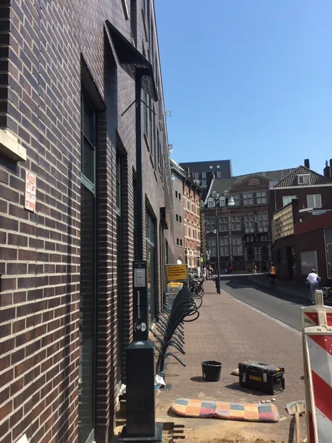 oplaadpunt op zonne energie molenstraat