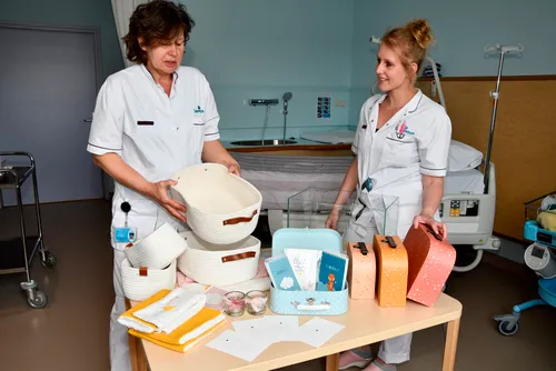 verpleegkundige ida franssen en verloskundige danielle smits