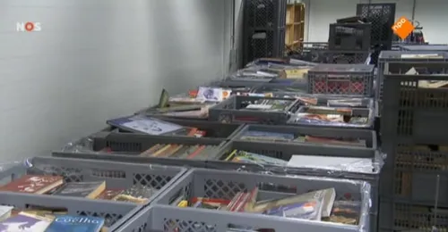 150525 kringloper krijgt veel boeken binnen