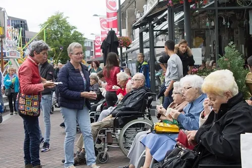 150916 kermis ouderenmiddag danny van den aarsen