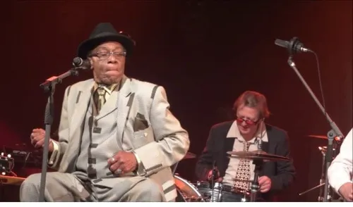 feef4d97 6de9 413e 9294 f4aadc521b16