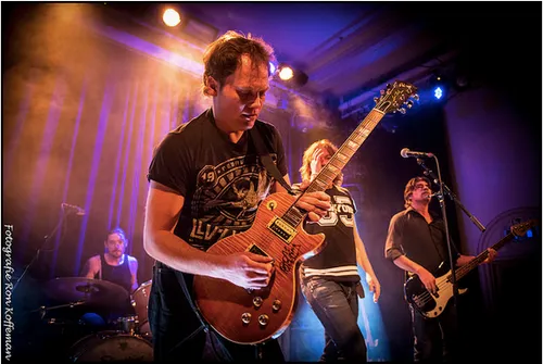 ruben hoeke by ron koffeman