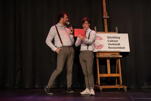 theaterduo sebas wes presenteerde de eerste pitchnightjpg klein
