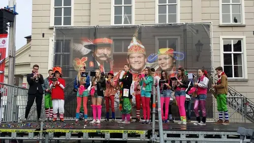 zakketoes vertelle carnaval