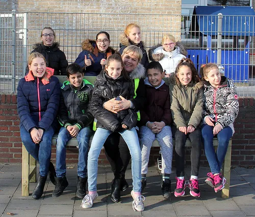 bankje voor de lieve juf marja is klaar 2a