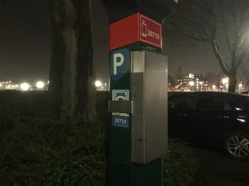 betaalzuil parkeren overhovenerstraat afgeschermd tegen vandalisme