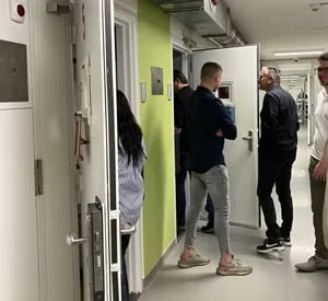 bezoek aan gevangenis