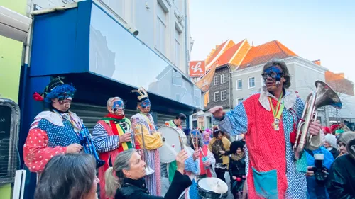 blauwe maondig blees letste aom oet