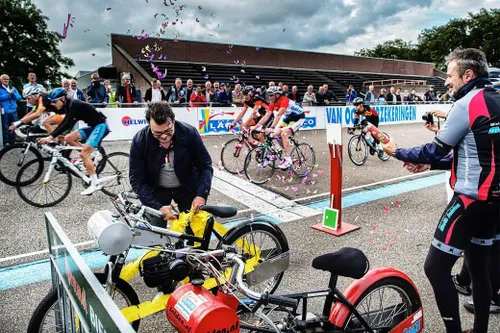 danny nelissen doopt de neel foto ermindo armino