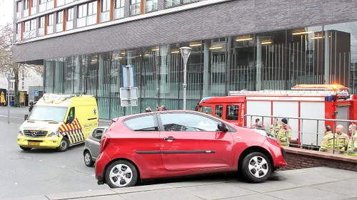 groenstraat geleen 1 auto op trap hanenhof