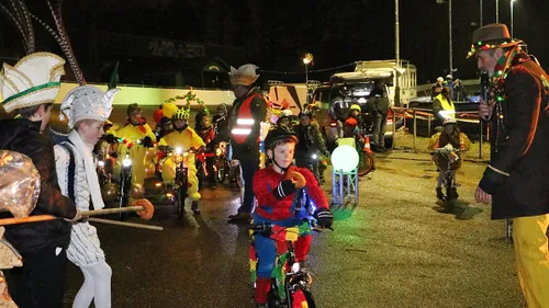 kindercarnaval op de fiets geleen 01