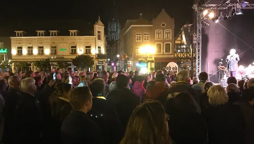 kom bij ons op de bank 2017 12