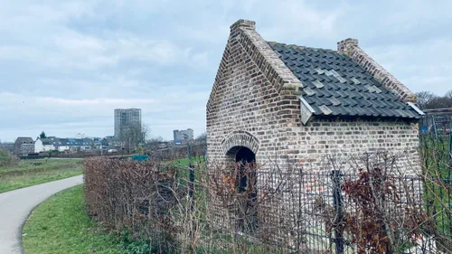 restauratie huisje op schootsvelden 3