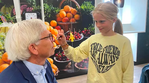 revue leskist andries houtakkers geschminkt