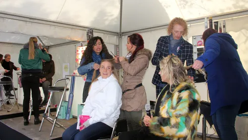 salon mano in actie