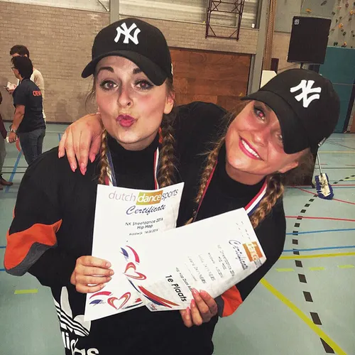 supremacy zusjes donner