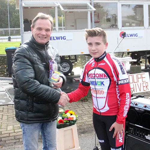 wielerbaan geleen ad wijnands jarne vannut held van de wielerbaan