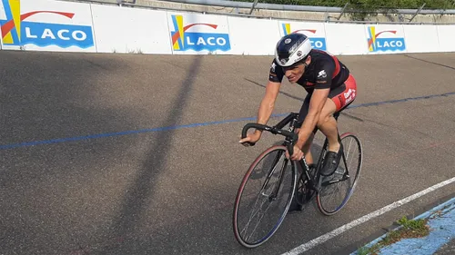 wielerbaan geleen uurrecord baanfiets maas van beek