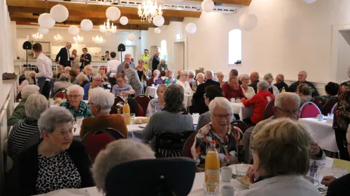 zonnebloem afdeling munstergeleen kasteel limbricht lunch
