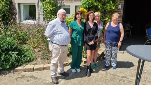 zonnebloem gops foto nieuw bestuur gops