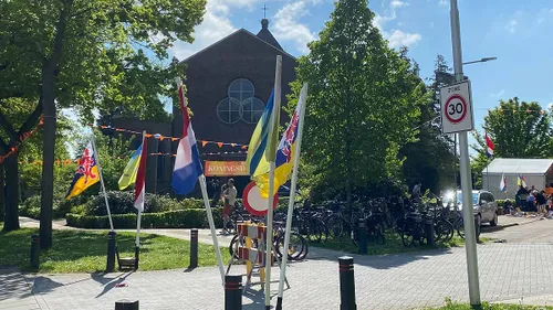 Koningsdag in de Lijsterstraat
