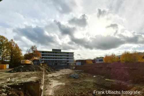 De afbraak van stukje oud Barbara ziekenhuis en Odilia 003