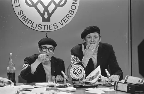 tv opnamen symplistisch verbond kees van kooten links en wim de bie tijdens bestanddeelnr 928 4214