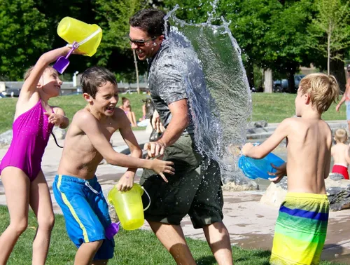 water fight 442257 1280 1 1024x775