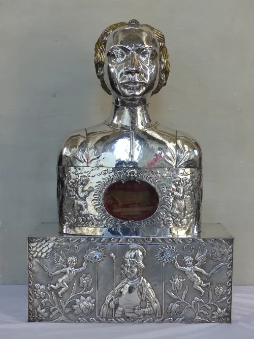 zilveren buste van sint eusebius bruikleen sint eusebius parochie arnhem