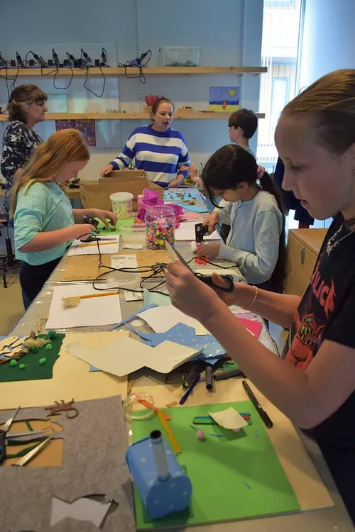 52972078570 c2925c4204 c