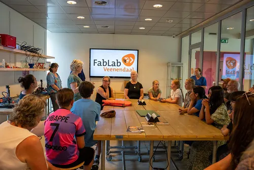 52978213446 2b5d847aab c