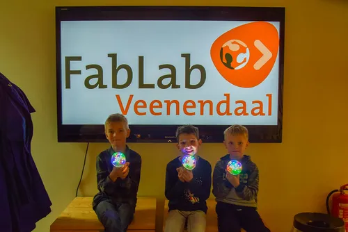 53476193053 4b30005837 c