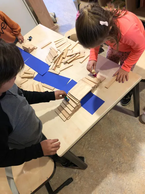 foto 1 persbericht basisschool balans weigert uit het ontmoetingshuis in veenendaal te vertrekken
