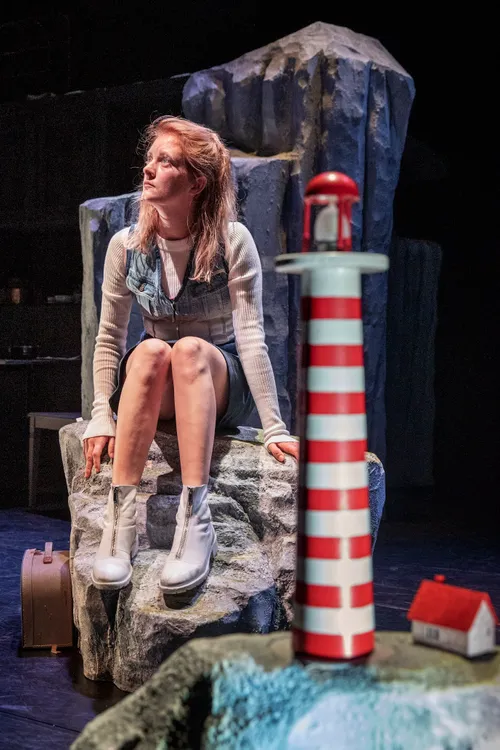 hr lampje maas theater en dans c2a9philedeprez 4