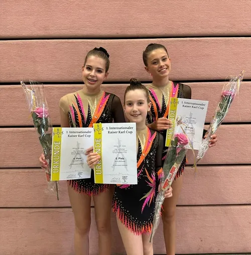 indy van schaik julie van de crommert en szonja kereszturi toth