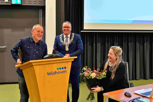 klare taal bokaal voor ad fotopersbureau bert jansenrico vogels