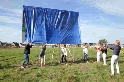 onthulling bouwbord hoeve zuid