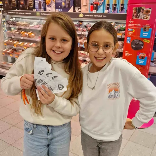 lise en izzy met bonnen