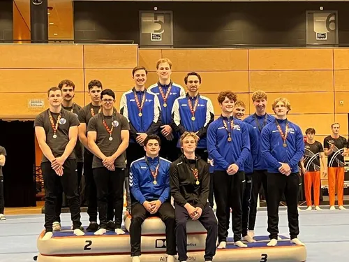 Voorwaarts-20122025-04